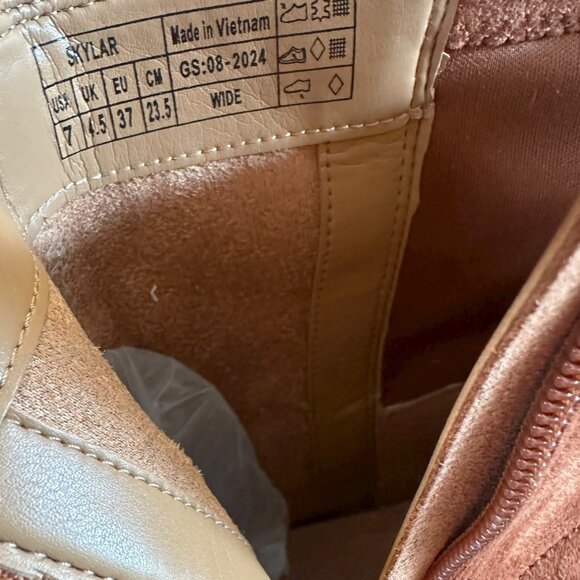 Vionic Skylar Orthotic Wedge Ankle Boots 7 WIDE Cognac Suede Comfort Zip Booties - Picture 6 of 12